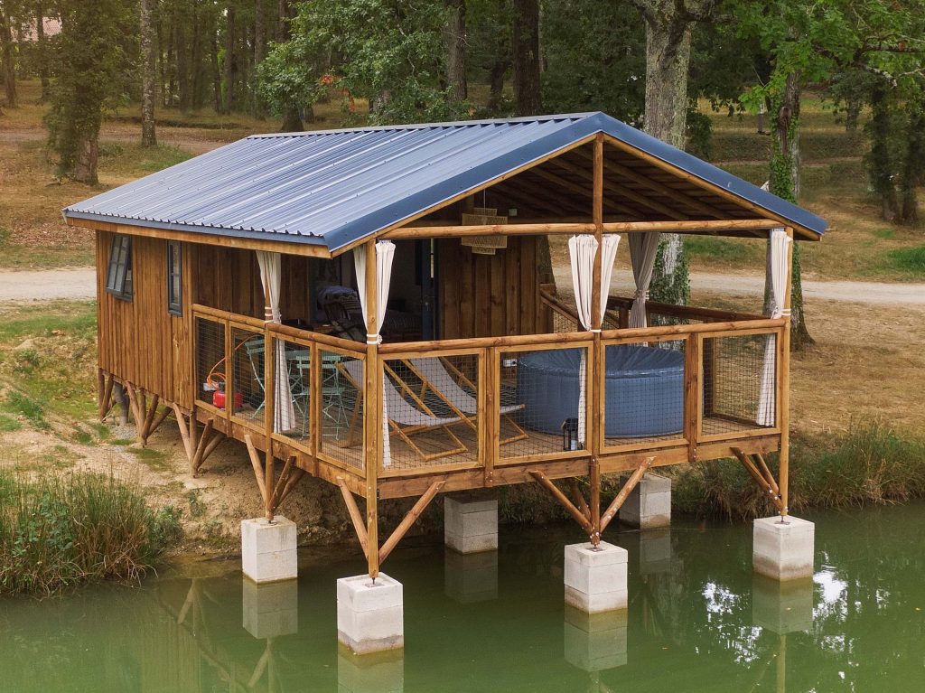 LODGE  SOLARO