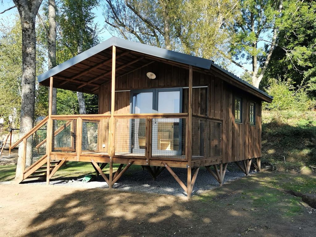LODGE FEROE  MOTEL