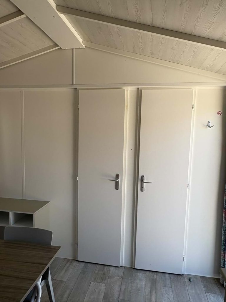 IRM SUPER MERCURE SEMINOVA  8x4m